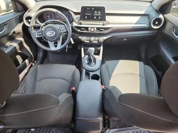 3KPF24AD1ME284412 2021 KIA FORTE - Image 8