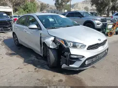 3KPF24AD1ME286080 2021 KIA FORTE