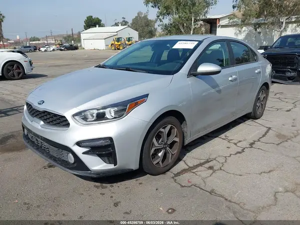 3KPF24AD1ME286080 2021 KIA FORTE - Image 2