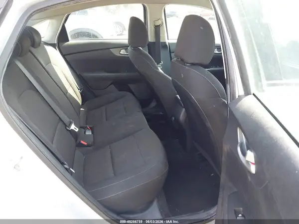 3KPF24AD1ME286080 2021 KIA FORTE - Image 8