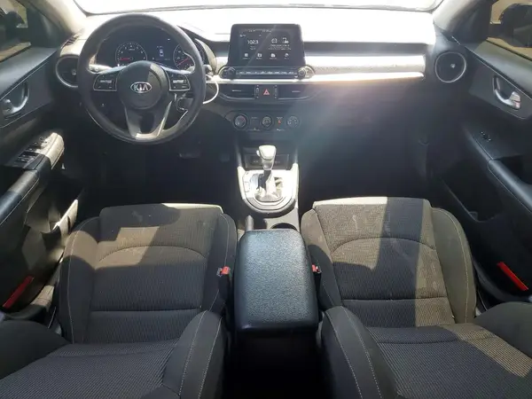 3KPF24AD1ME295068 2021 KIA FORTE - Image 8