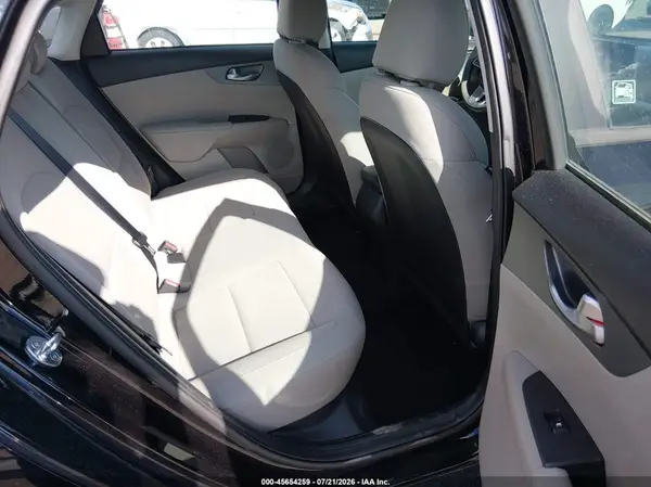 3KPF24AD1ME298892 2021 KIA FORTE - Image 8