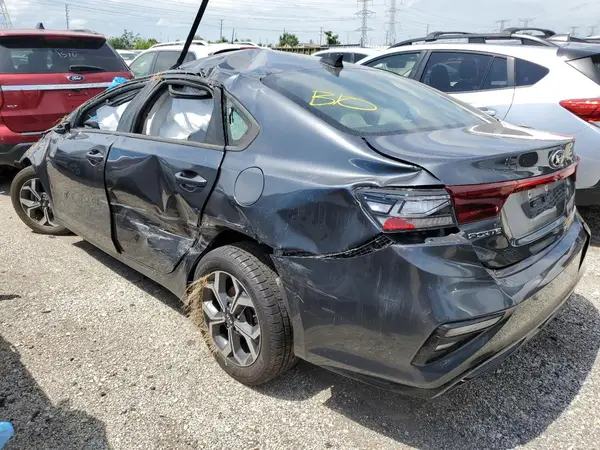 3KPF24AD1ME300379 2021 KIA FORTE - Image 2