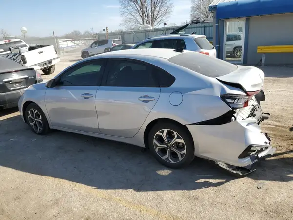 3KPF24AD1ME300754 2021 KIA FORTE - Image 2