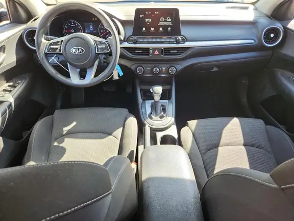 3KPF24AD1ME302567 2021 KIA FORTE - Image 8