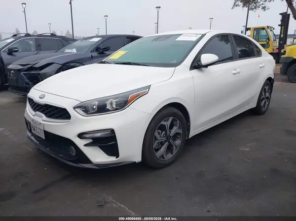 3KPF24AD1ME302911 2021 KIA FORTE - Image 2