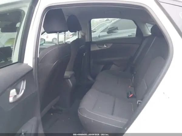 3KPF24AD1ME302911 2021 KIA FORTE - Image 8