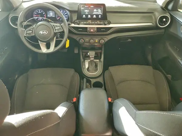 3KPF24AD1ME303878 2021 KIA FORTE - Image 8