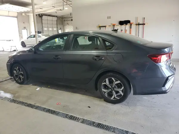 3KPF24AD1ME305338 2021 KIA FORTE - Image 2