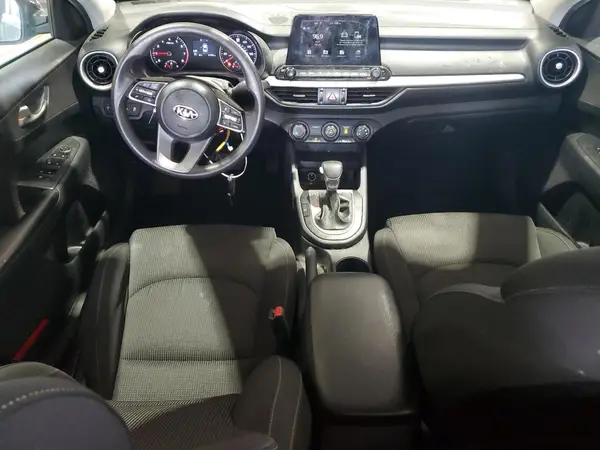 3KPF24AD1ME305338 2021 KIA FORTE - Image 8