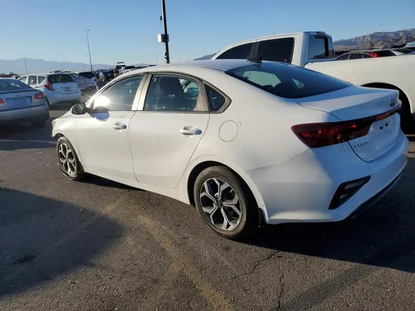 3KPF24AD1ME306019 2021 KIA FORTE - Image 2