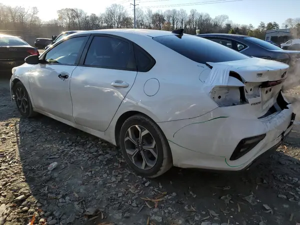 3KPF24AD1ME308501 2021 KIA FORTE - Image 2