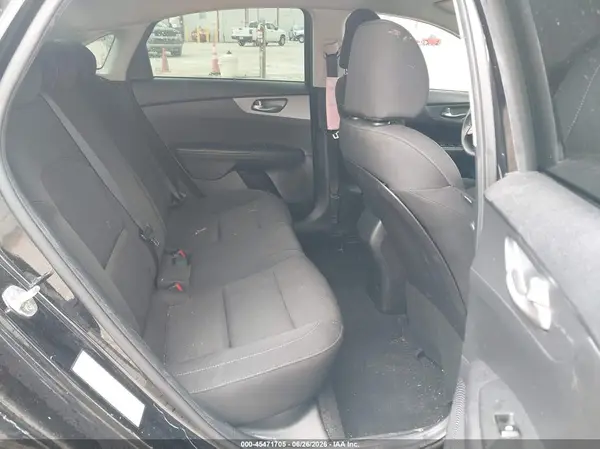 3KPF24AD1ME308773 2021 KIA FORTE - Image 8