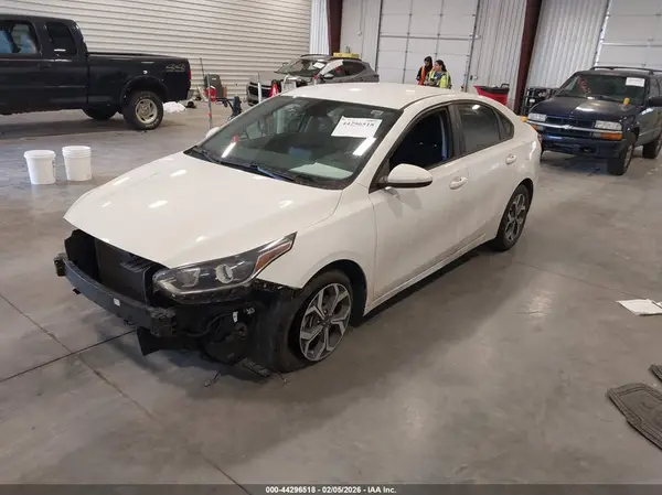 3KPF24AD1ME313424 2021 KIA FORTE - Image 2