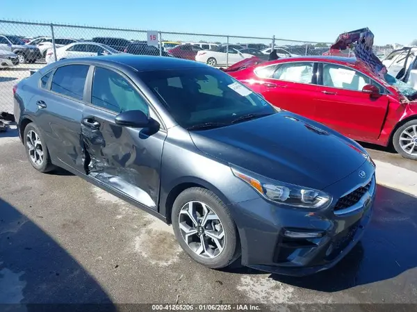 3KPF24AD1ME315352 2021 KIA FORTE - Image 1