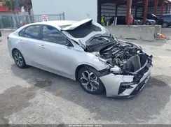 3KPF24AD1ME319742 2021 KIA FORTE