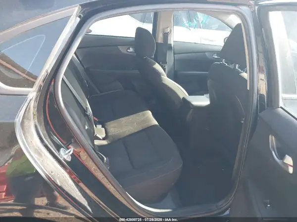 3KPF24AD1ME320616 2021 KIA FORTE - Image 8