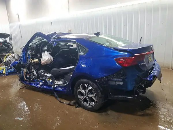 3KPF24AD1ME325153 2021 KIA FORTE - Image 2