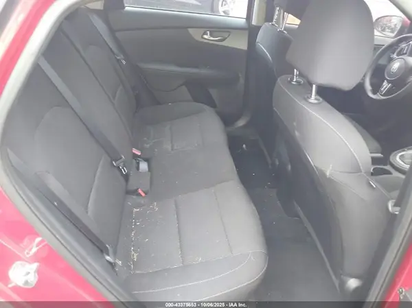 3KPF24AD1ME325167 2021 KIA FORTE - Image 8
