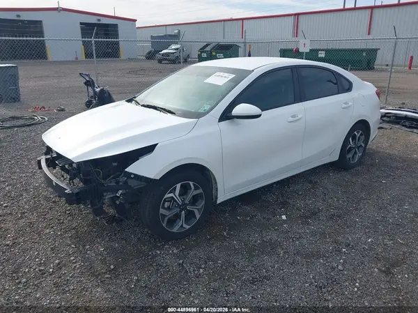 3KPF24AD1ME325279 2021 KIA FORTE - Image 2