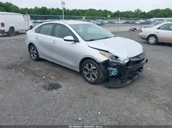 3KPF24AD1ME327288 2021 KIA FORTE