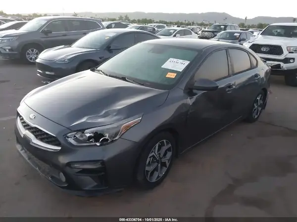 3KPF24AD1ME330353 2021 KIA FORTE - Image 2