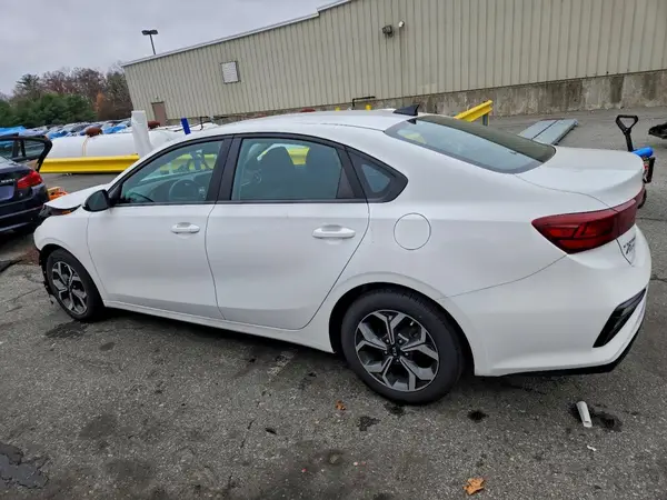 3KPF24AD1ME332118 2021 KIA FORTE - Image 2