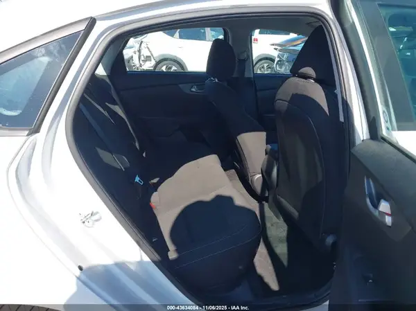 3KPF24AD1ME332491 2021 KIA FORTE - Image 8