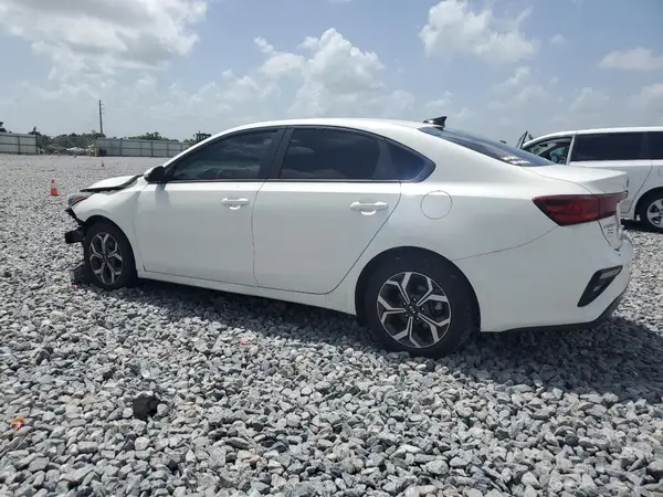 3KPF24AD1ME335200 2021 KIA FORTE - Image 2