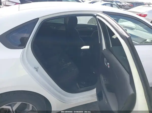 3KPF24AD1ME336167 2021 KIA FORTE - Image 8