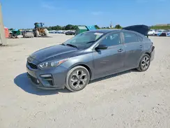 3KPF24AD1ME337335 2021 KIA FORTE