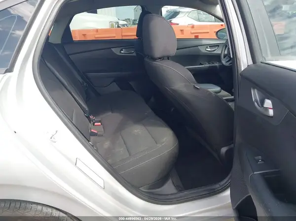 3KPF24AD1ME338453 2021 KIA FORTE - Image 8