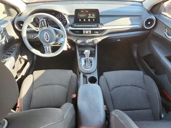 3KPF24AD1ME343815 2021 KIA FORTE - Image 8