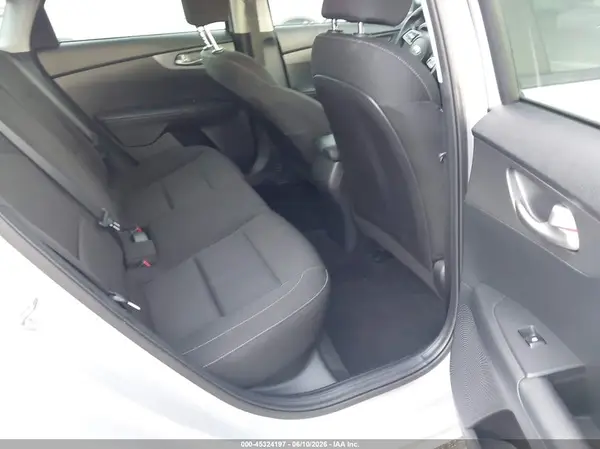 3KPF24AD1ME344849 2021 KIA FORTE - Image 8