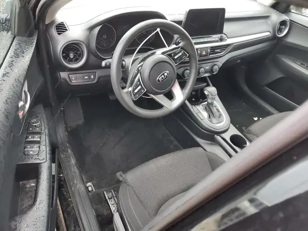 3KPF24AD1ME344995 2021 KIA FORTE - Image 8