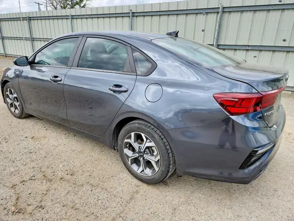3KPF24AD1ME347251 2021 KIA FORTE - Image 2