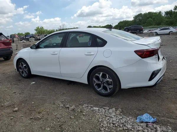 3KPF24AD1ME352661 2021 KIA FORTE - Image 2