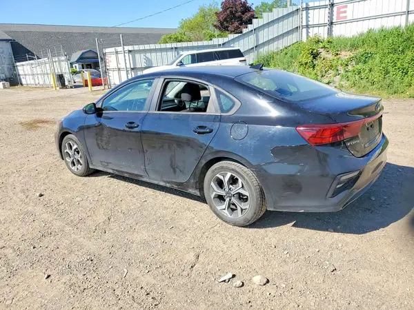 3KPF24AD1ME354152 2021 KIA FORTE - Image 2