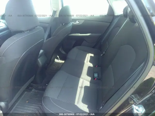 3KPF24AD1ME354345 2021 KIA FORTE - Image 8