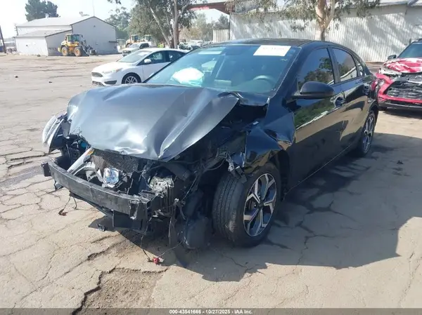 3KPF24AD1ME356662 2021 KIA FORTE - Image 2