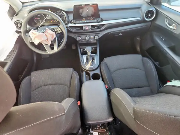 3KPF24AD1ME359559 2021 KIA FORTE - Image 8