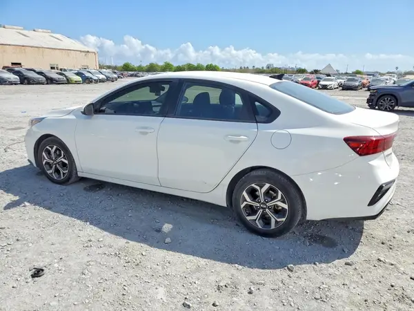 3KPF24AD1ME361781 2021 KIA FORTE - Image 2