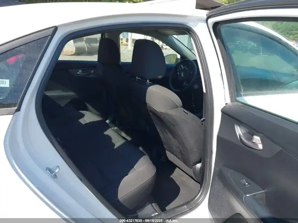 3KPF24AD1ME363210 2021 KIA FORTE - Image 8
