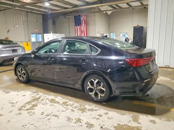 3KPF24AD1ME368777 2021 KIA FORTE - Image 2