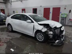 3KPF24AD1ME369296 2021 KIA FORTE