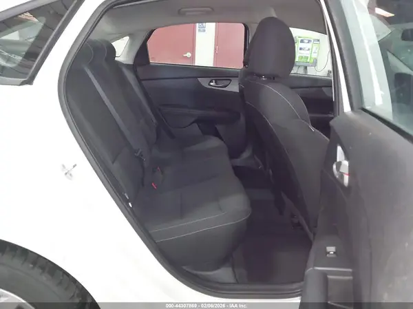 3KPF24AD1ME369296 2021 KIA FORTE - Image 8