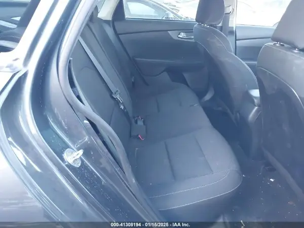 3KPF24AD1ME369590 2021 KIA FORTE - Image 8