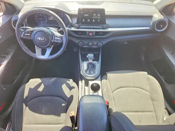3KPF24AD1ME369847 2021 KIA FORTE - Image 8