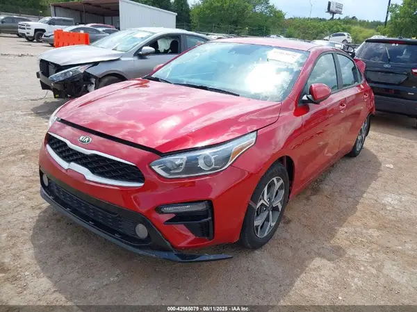 3KPF24AD1ME371372 2021 KIA FORTE - Image 2