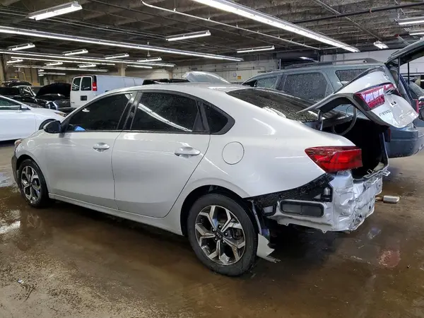 3KPF24AD1ME371646 2021 KIA FORTE - Image 2